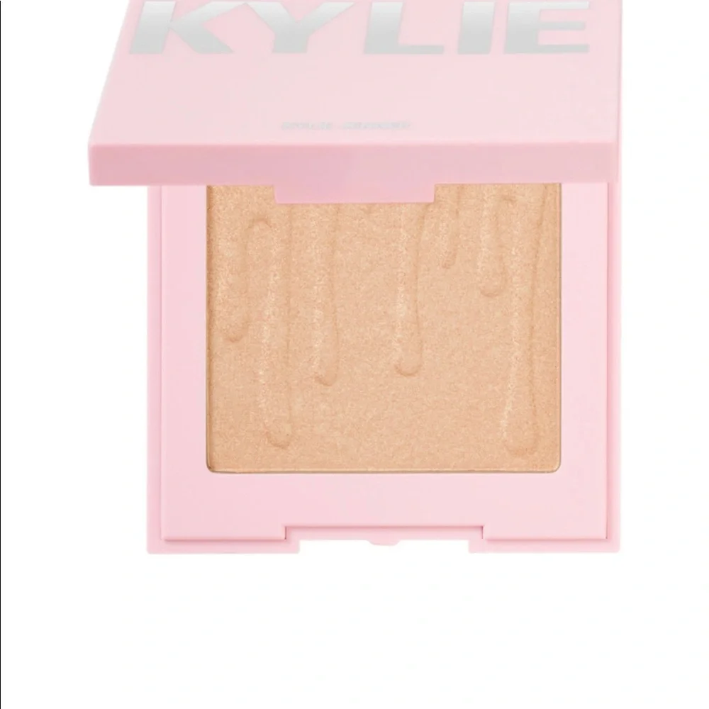 Kylie cosmetic highlight/Bronzer bundle‎